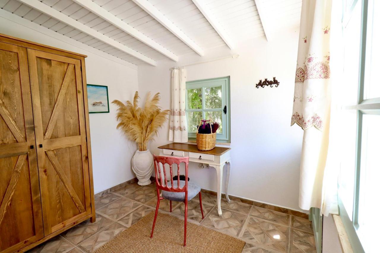 Kemerbag 29 Guest House Bozcaada Bagian luar foto