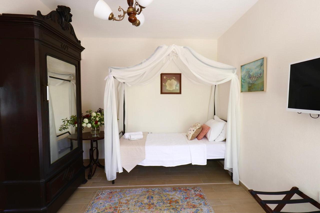 Kemerbag 29 Guest House Bozcaada Bagian luar foto