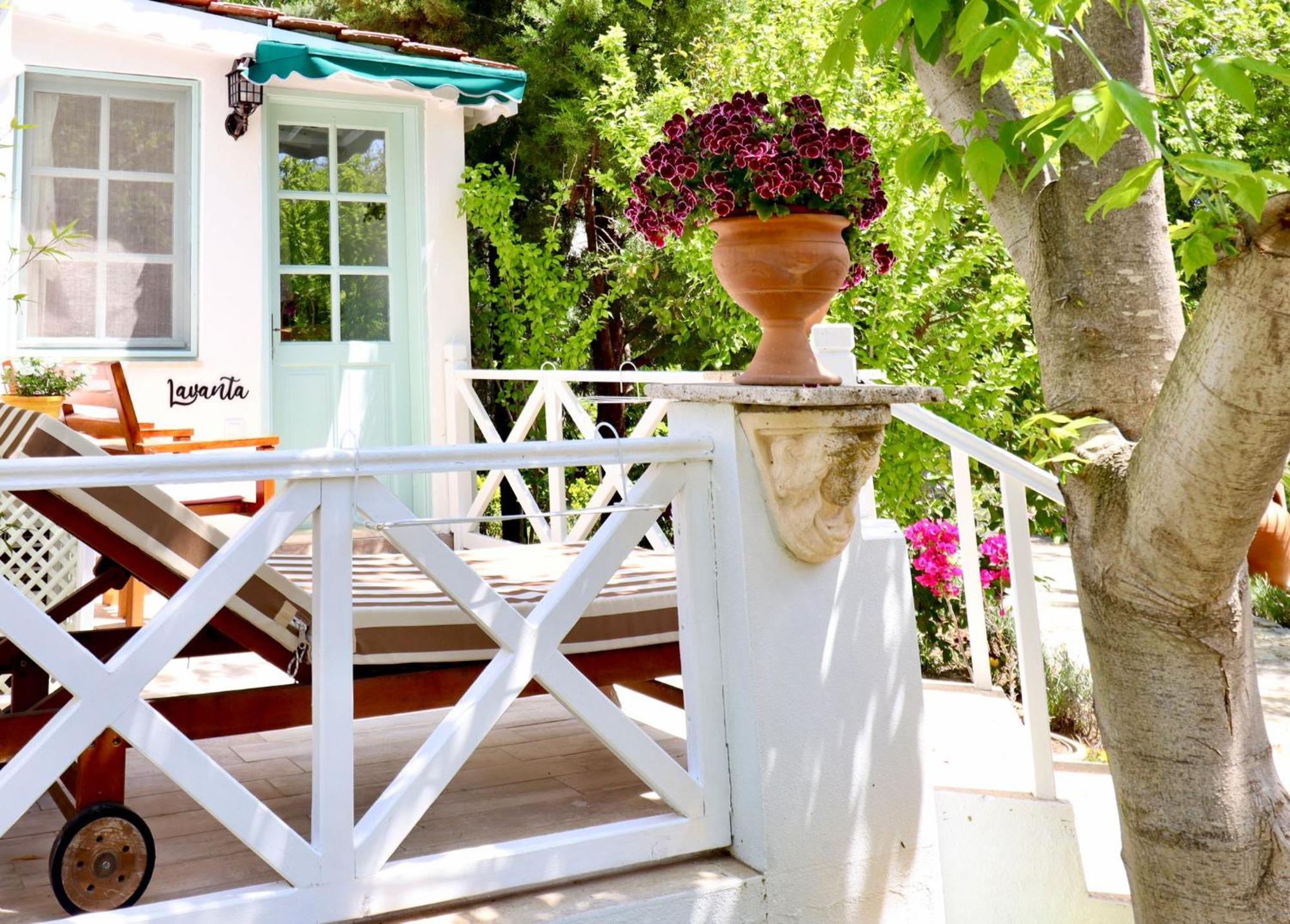 Kemerbag 29 Guest House Bozcaada Bagian luar foto