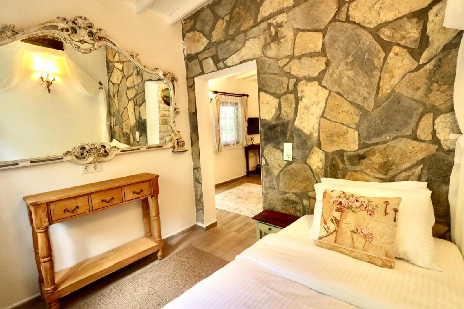 Kemerbag 29 Guest House Bozcaada Bagian luar foto